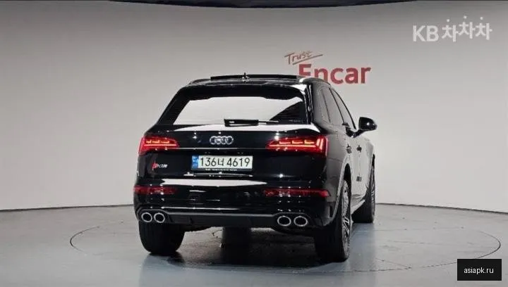 Audi SQ5 4