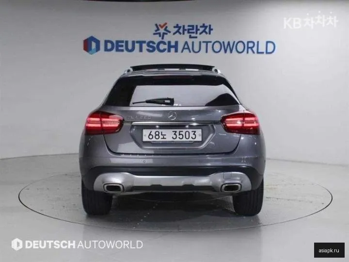 Mercedes-Benz GLA-Class AMG 4