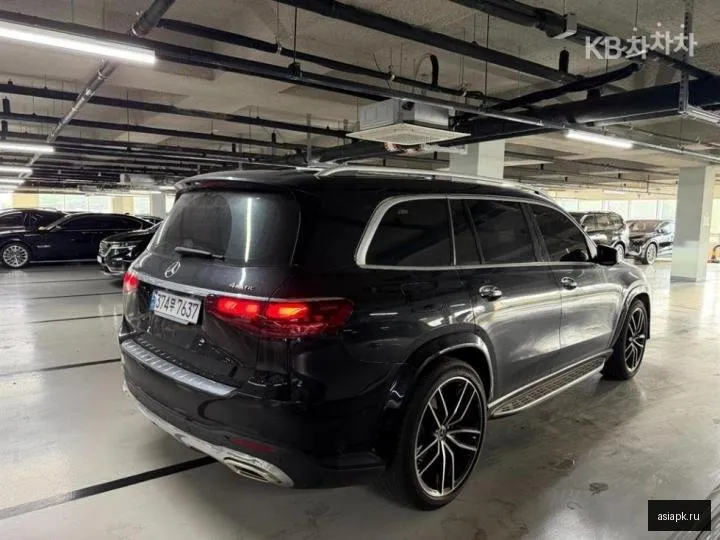 Mercedes-Benz GLS-Class 3