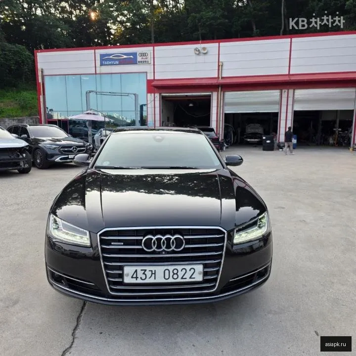 Audi A8