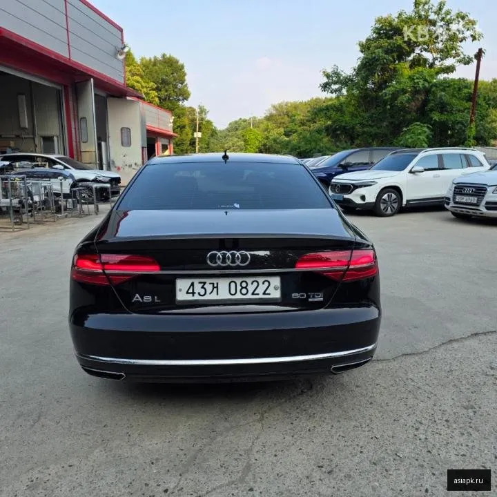 Audi A8 5