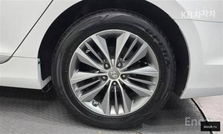 Hyundai Grandeur 5