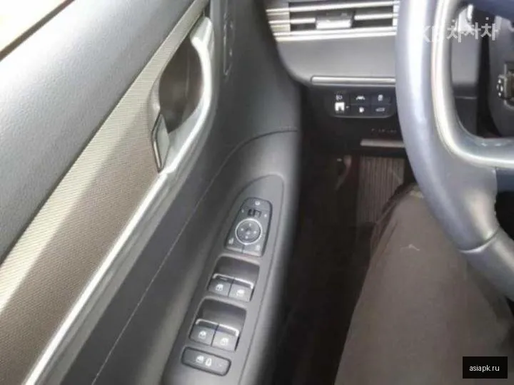 Hyundai Grandeur 4
