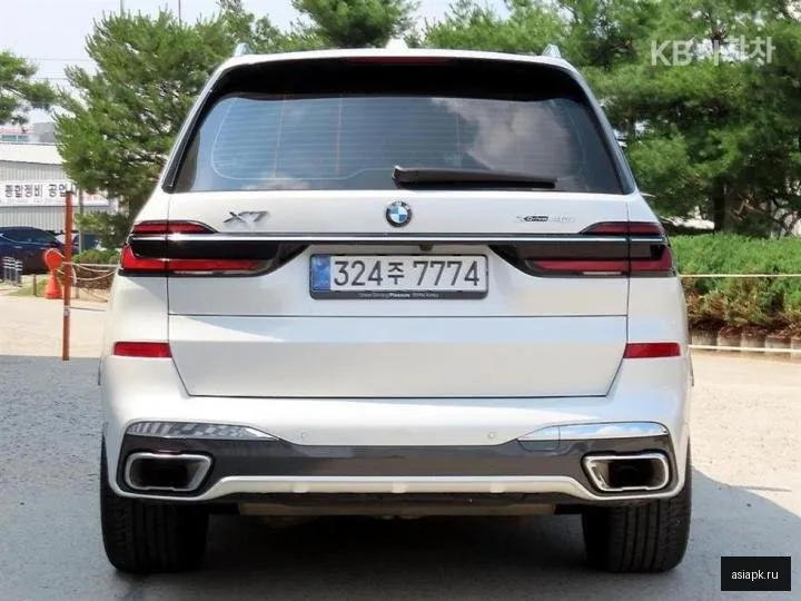 BMW X7 4