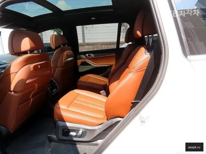 BMW X7 6