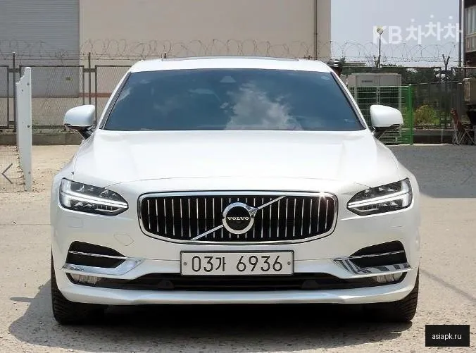 Volvo S90