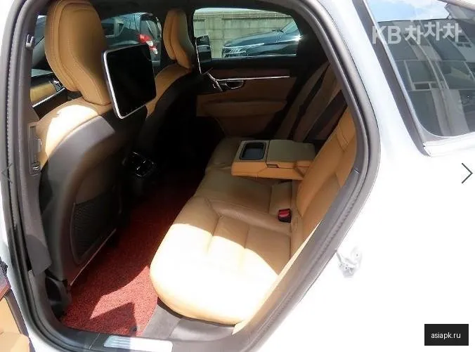 Volvo S90 6