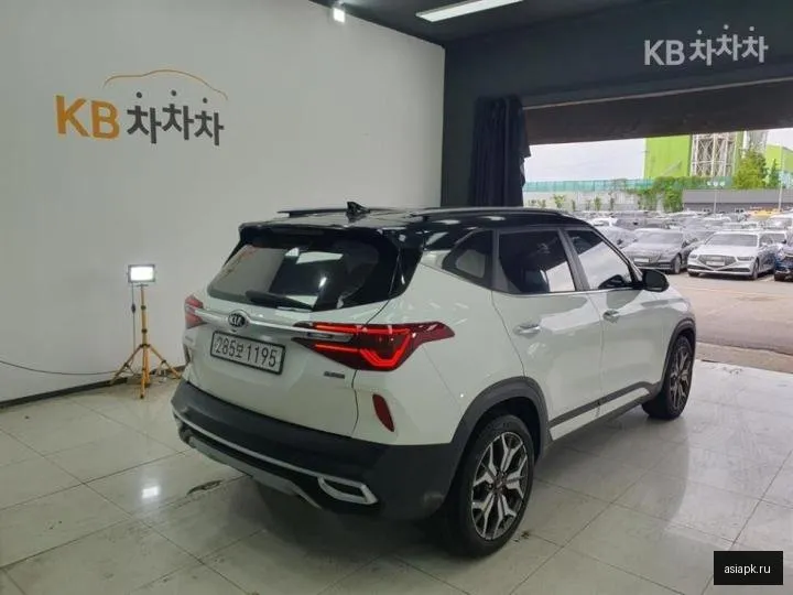 Kia Seltos 4