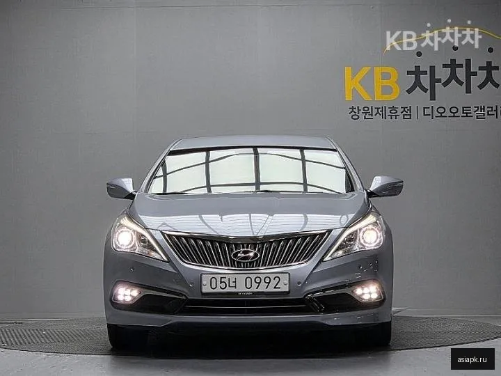 Hyundai Grandeur 4