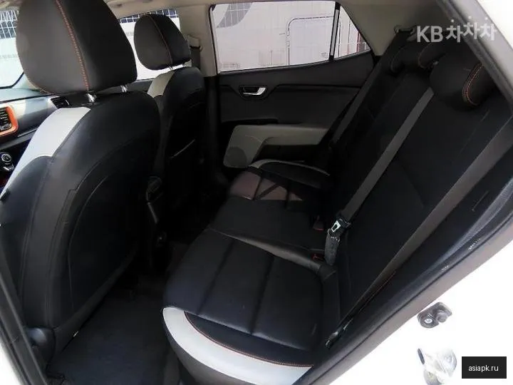 Kia Stonic 6