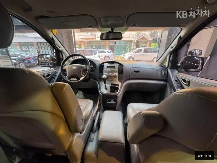 Hyundai Starex 6