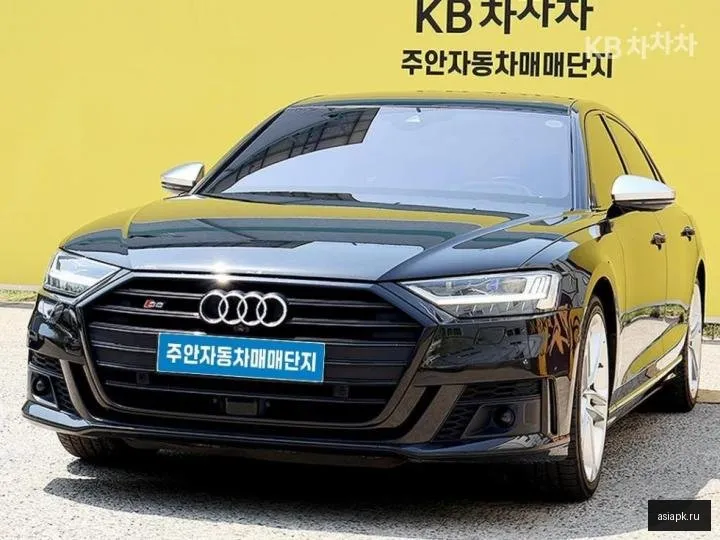 Audi S8 2