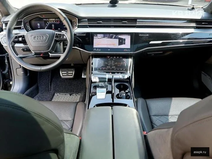Audi S8 5