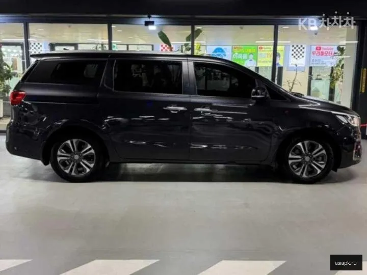 Kia Carnival 3