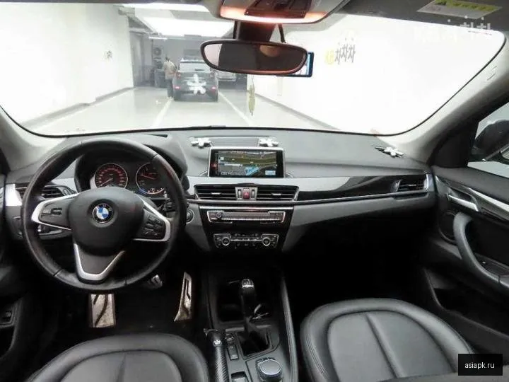 BMW X1 6
