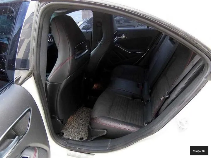 Mercedes-Benz CLA-Class 6