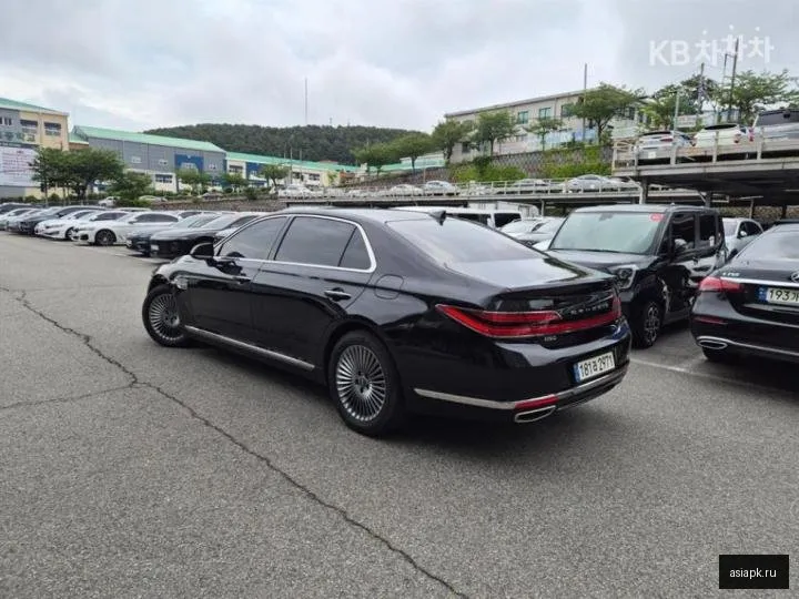 Genesis G90 3