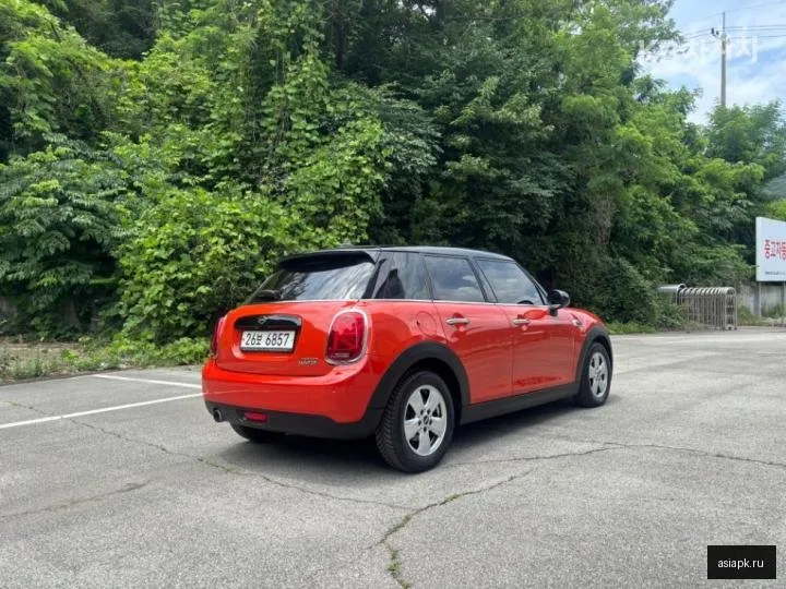 MINI Hatch 4