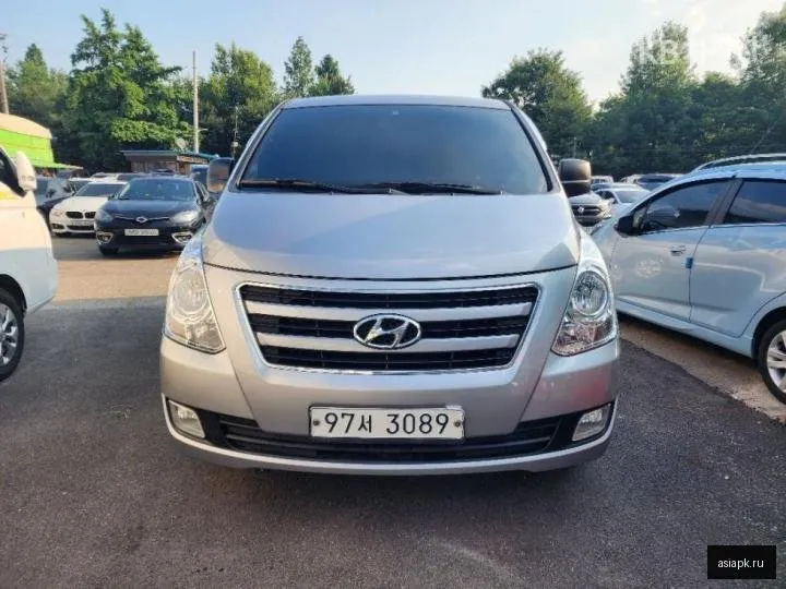 Hyundai Starex