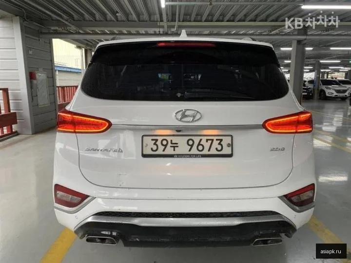 Hyundai Santa Fe 4