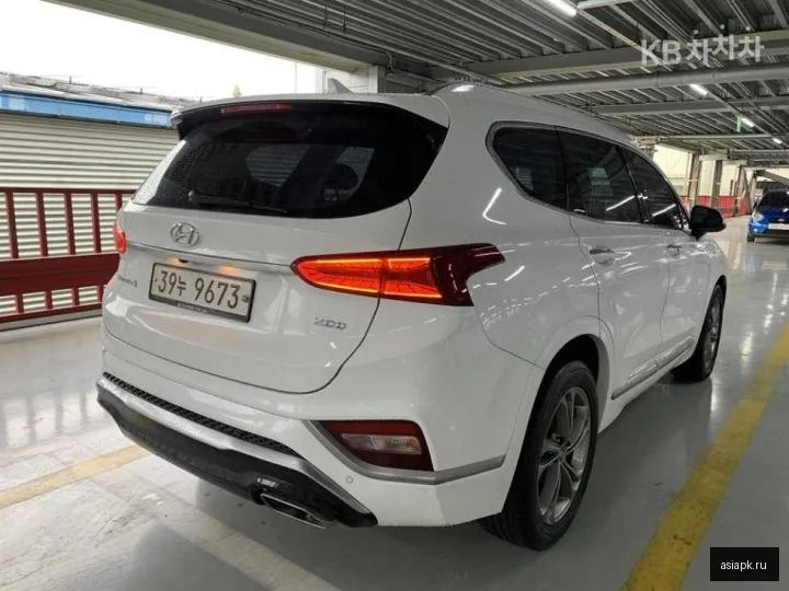 Hyundai Santa Fe 5