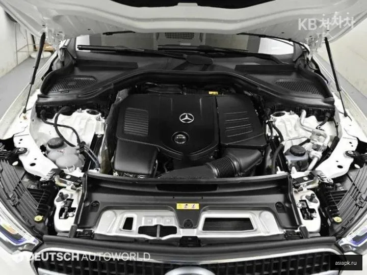 Mercedes-Benz GLC-Class 6