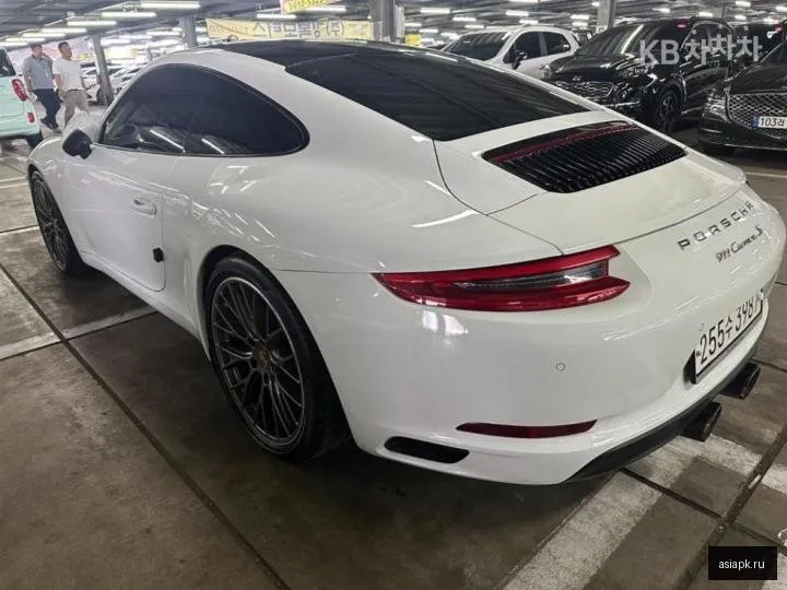 Porsche 911 4