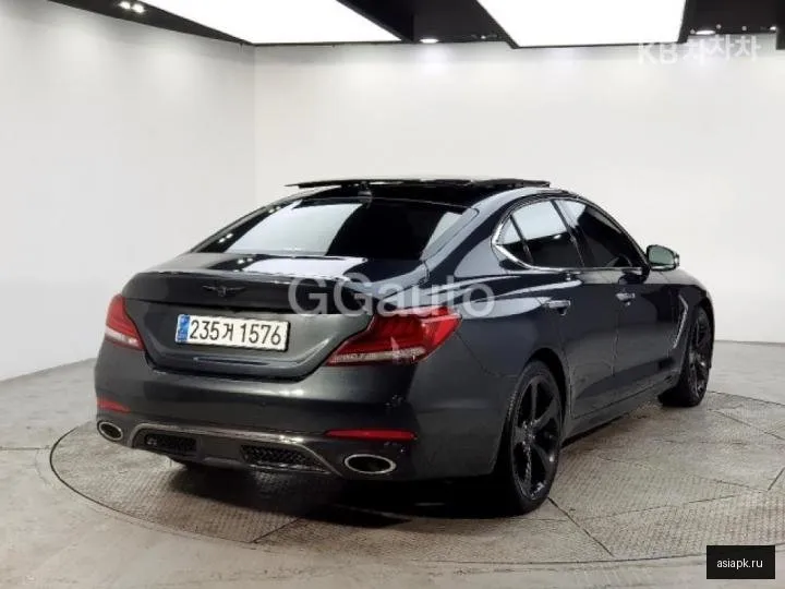 Genesis G70 4