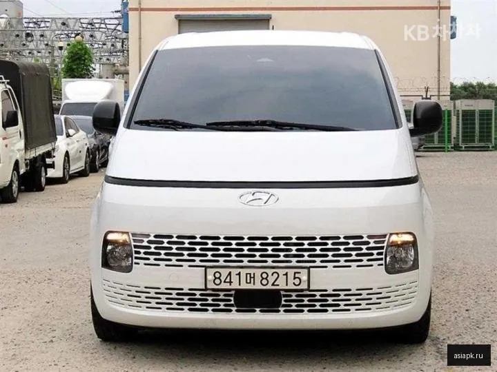 Hyundai Staria
