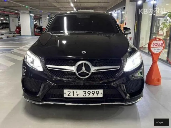 Mercedes-Benz GLE-Class 2