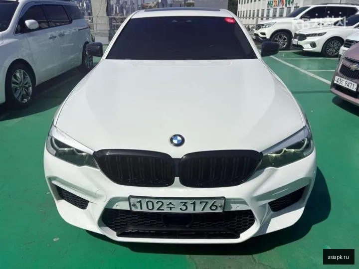 BMW 5-Series 2