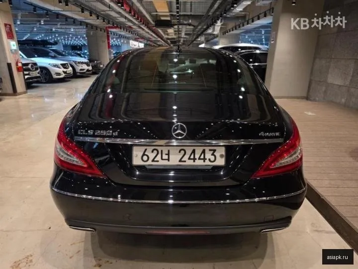 Mercedes-Benz CLS-Class 4