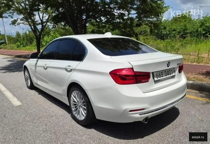 BMW 3-Series 4