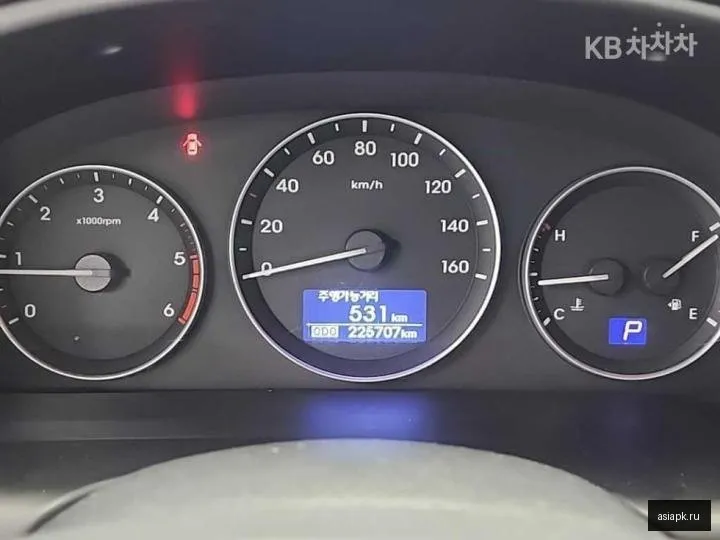Hyundai Starex 6