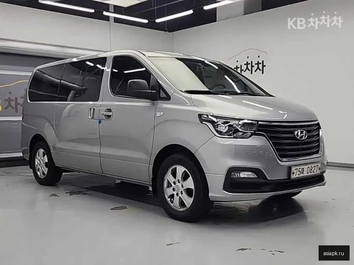 Hyundai Starex 4