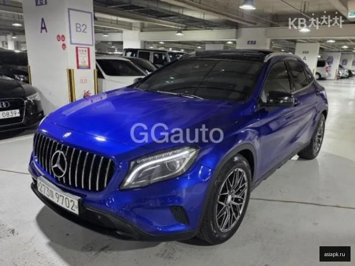 Mercedes-Benz GLA-Class 2