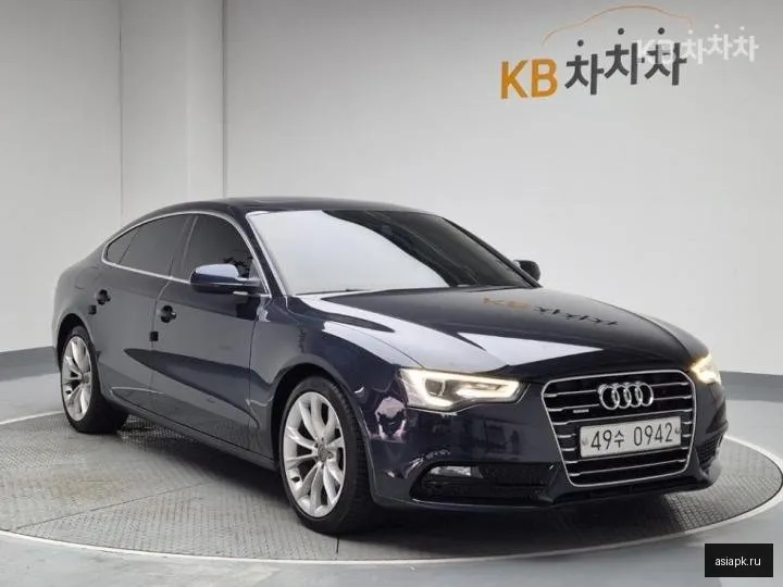 Audi A5 4