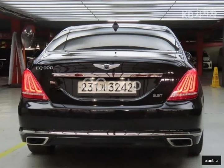 Genesis G90 3