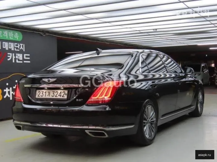 Genesis G90 4