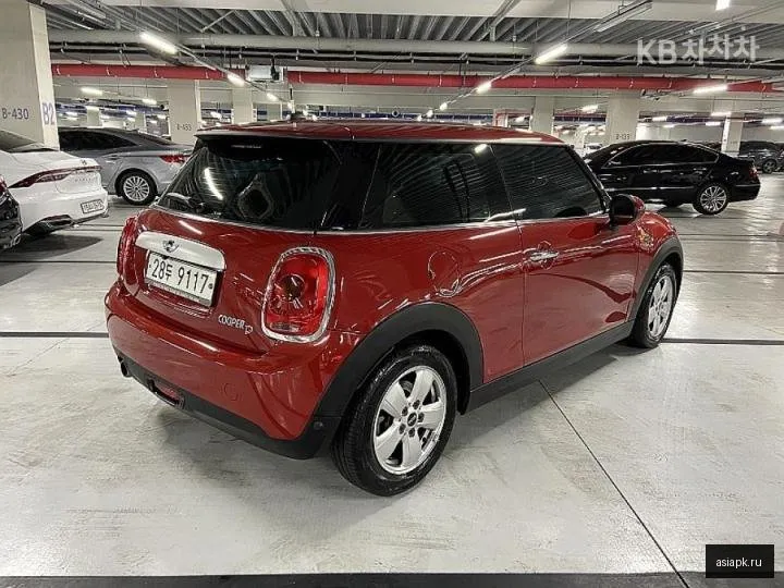 MINI Hatch 4