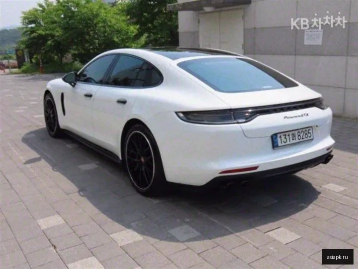 Porsche Panamera 4