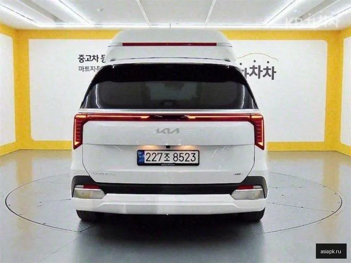 Kia Carnival 3