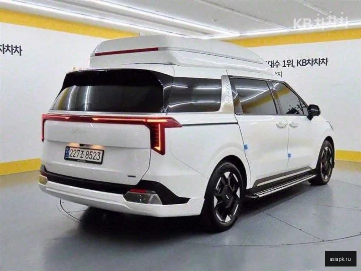 Kia Carnival 4
