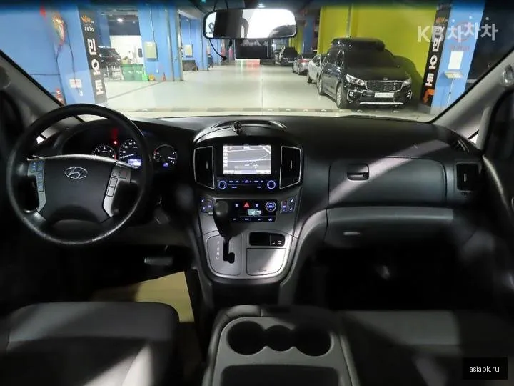Hyundai Starex 5