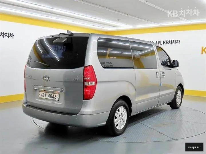 Hyundai Starex 4