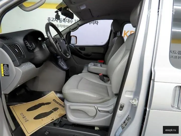 Hyundai Starex 5