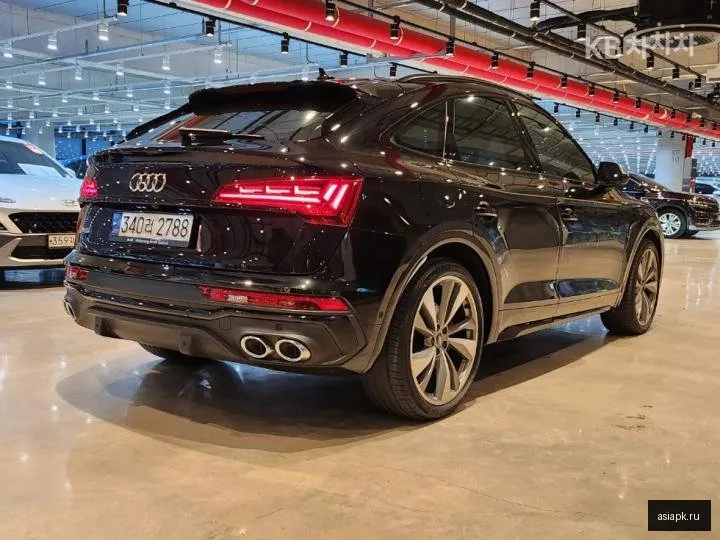 Audi SQ5 4