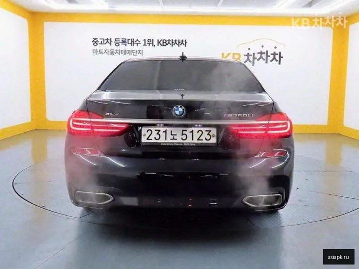 BMW 7-Series 3