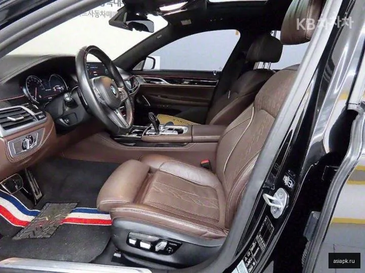 BMW 7-Series 5