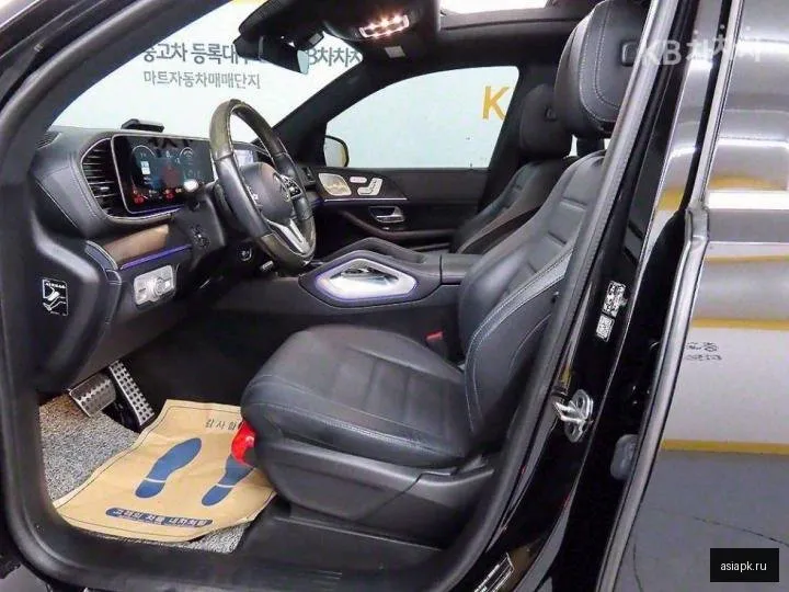 Mercedes-Benz GLS-Class 5